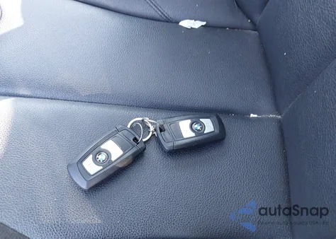 2014 BMW 320I xDrive из США, поврежденный, VIN WBA3C3C52EP661232